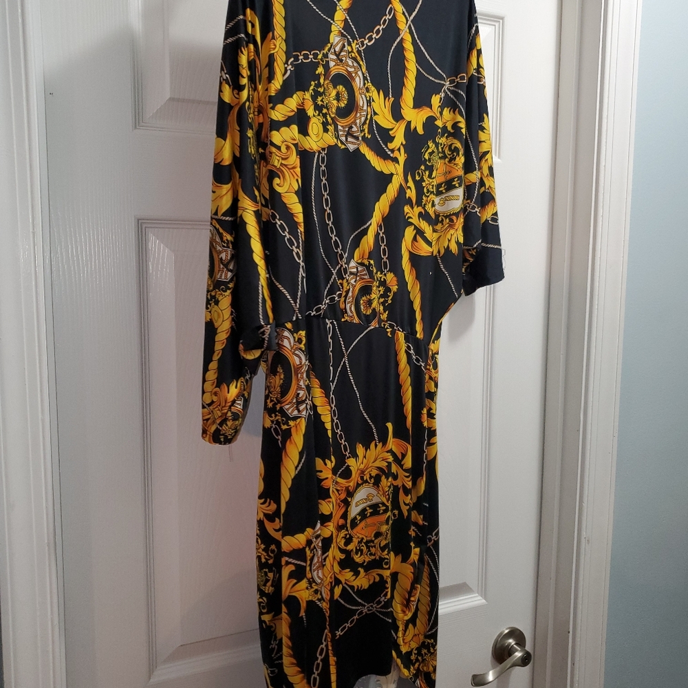 Dress - Picture 2 of 2